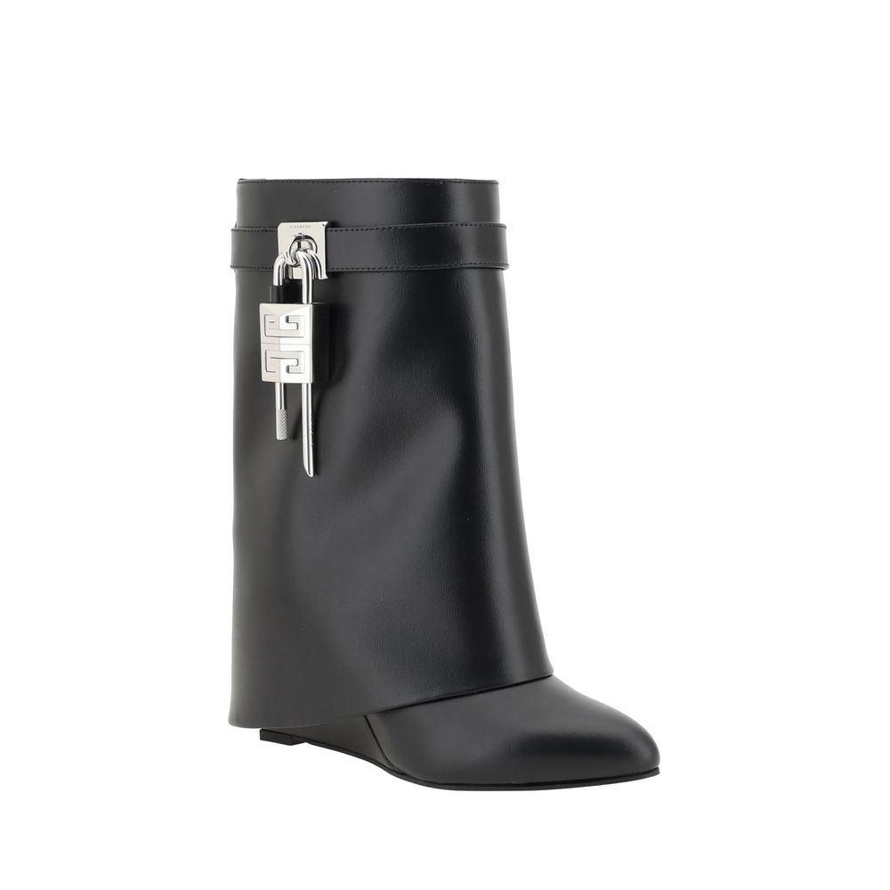 Black Calf Leather Bos Taurus Ankle Boots Shoes Givenchy